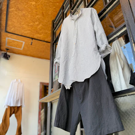 【横須賀】100年前のミシンと兄弟が仕立てる等身大の服「BROSS FACTORY SHOP」